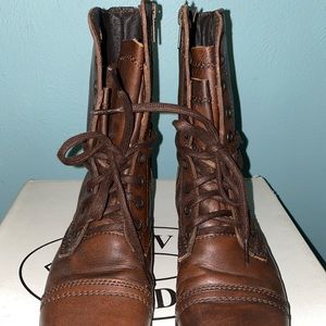 STEVE MADDEN TROOPA BROWN LEATHER